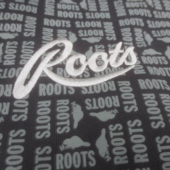 Roots Canada Messenger Laptop School Work Travel Bag Crossbody Bag. - Picture 2 of 10